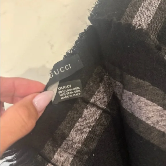 Gucci Black Scarf with Gray Stripe Detail - Picture 4 of 12